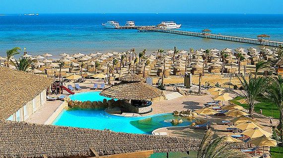 Widok na plażę z hotelu Amwaj Blue Beach