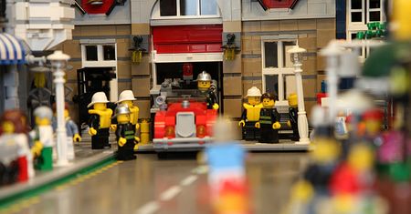 Zestawy motoryzacyjne Lego