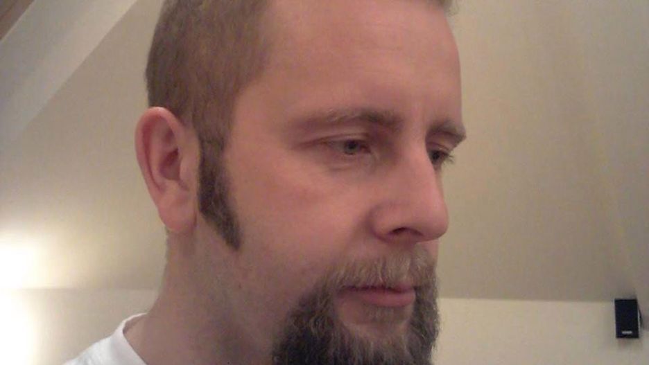 Dominik Zaremba ma 39 lat. Może zarabiać ok. 29 tys. zł miesięcznie w AMW