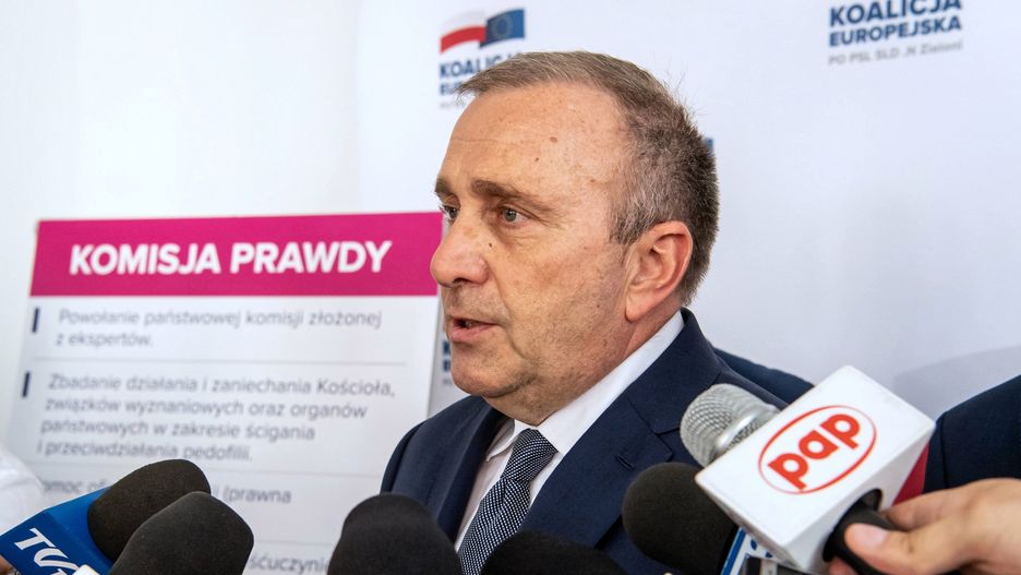 Grzegorz Schetyna przez rok stracił ponad pół miliona złotych oszczędności