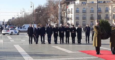 Jesteśmy z premierem Morawieckim z Budapeszcie. Relacja WP