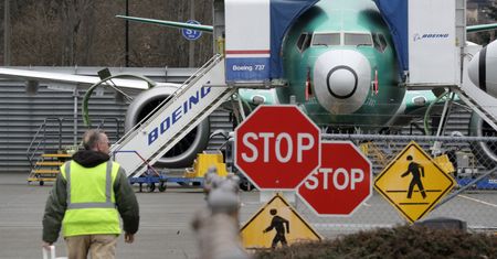 Boeing 737 Max. Firma wstrzymuje produkcję