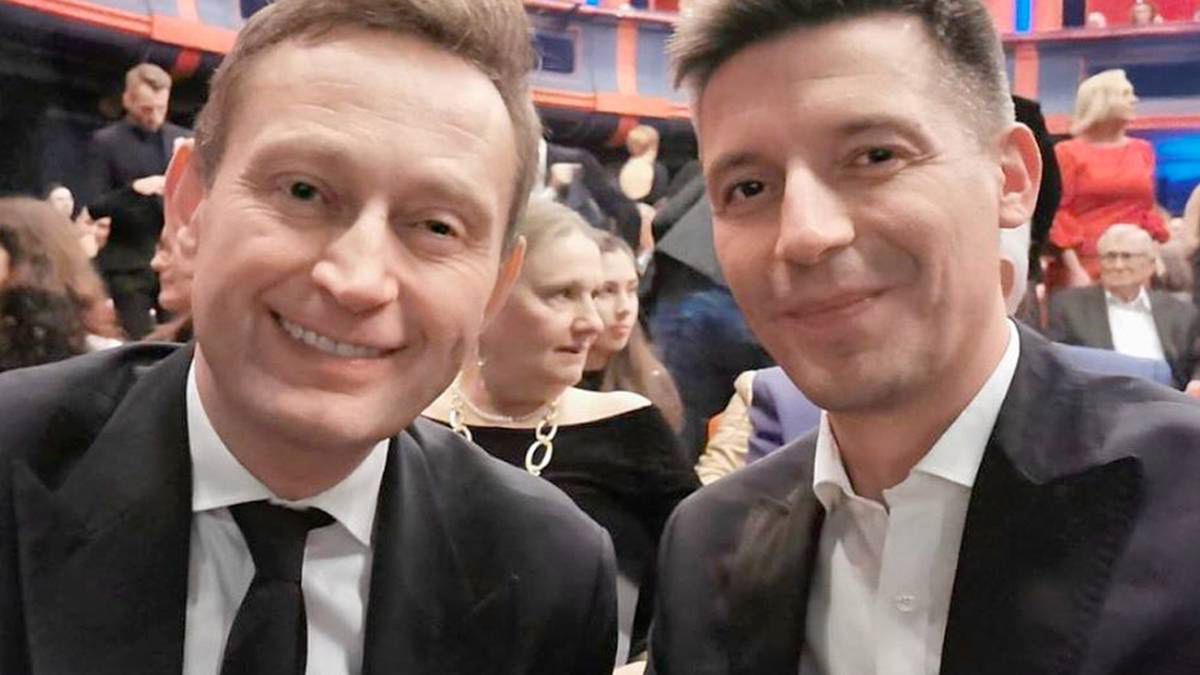 Paweł Rabiej z partnerem w ślubnej sesji: "Chcemy oficjalnie pobrać się w Polsce"