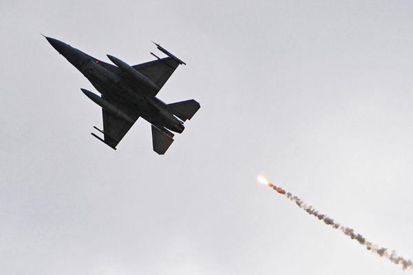 Belgijskie F-16 zostaną w Polsce do końca sierpnia