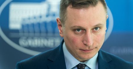 Poseł Brejza zapytał o Smoleńsk. Odpowiedź jest zdumiewająca