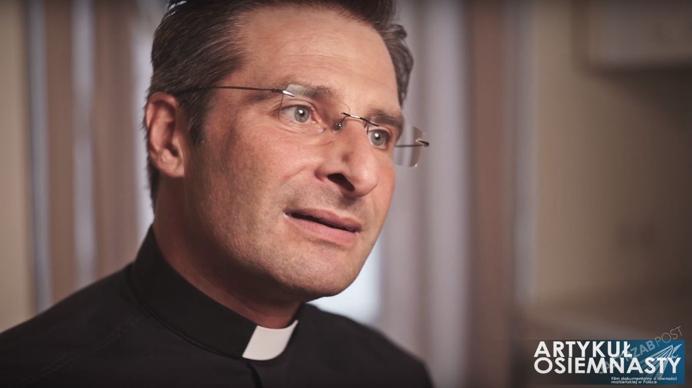 Jak nazywa się ksiądz-gej? To Krzysztof Charamsa