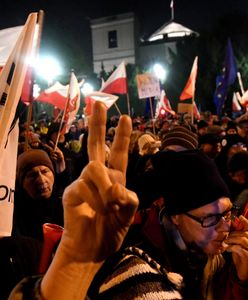 Każda godzina protestu działa na niekorzyść PiS