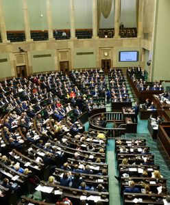 1000 plus dla posłów i senatorów.  Od stycznia dostaną więcej na biura