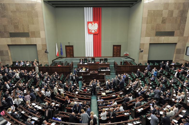 Sejm uchwalił tzw. matczyne emerytury
