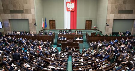 Pół miliona złotych. Tyle będzie nas kosztował każdy nowy poseł