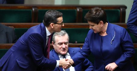 PiS mocne w nowym sondażu. PO traci poparcie
