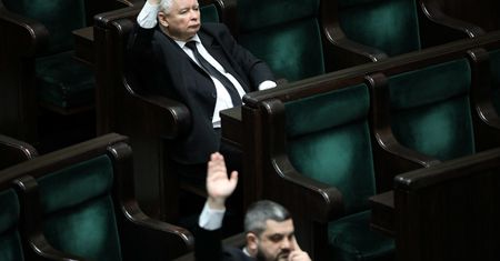 Nie zagłosujesz, grożą 3 lata więzienia. Sejm uchwalił ustawę o wyborach korespondencyjnych