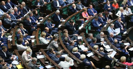 Sejm uchwalił nowelizację ustawy o KRS. "Dramat!"