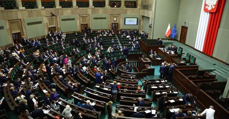 Zgoda ponad podziałami. Sejm przyjął uchwałę ws. sprzeciwu wobec rosyjskich kłamstw