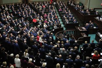 Sejm poparł poprawki Senatu. Dodatkowa kasa dla NFZ i policji