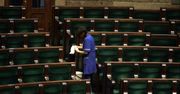 Sejm szuka sprzątaczek. Wymagania większe niż dla... polityków!