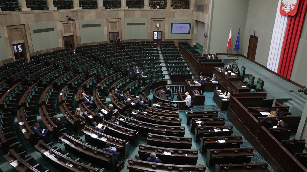 Tak wyglądało zainteresowanie posłów wystąpieniem prezydenckiego ministra o projekcie ustawy frankowej w 2017 r.