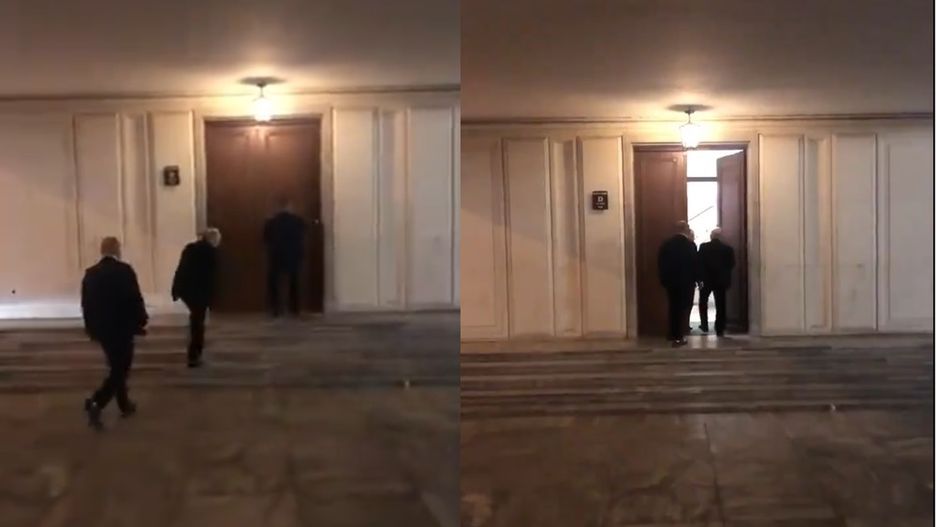 Sejm. Jarosław Kaczyński wchodzi do budynku parlamentu 