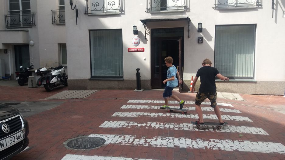 Wejście do Sejmu od podwórza przy ul. Pięknej