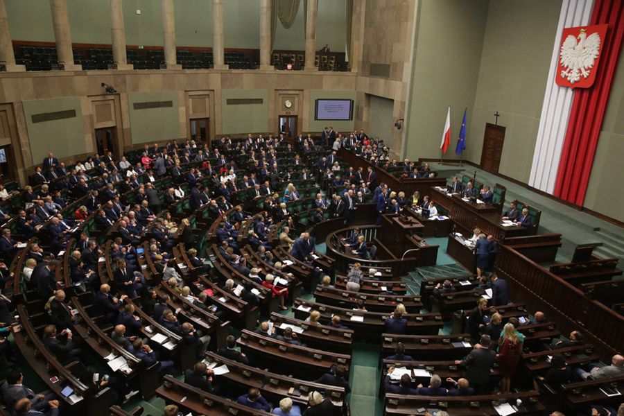 Pierwsze po wakacjach posiedzenie Sejmu zdominowała debata o skutkach nawałnic i akcji ratowniczej