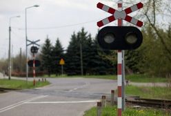 Dąbrówka Wielkopolska. Tragedia na przejeździe kolejowym. Nie żyje 72-latek