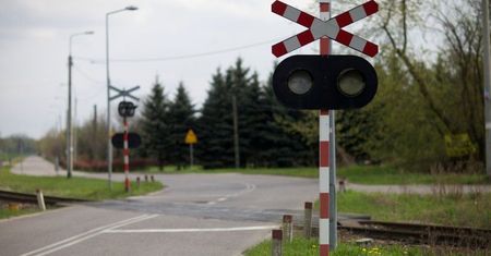 Pasłęk. Wypadek na torach. Trzy osoby trafiły do szpitala