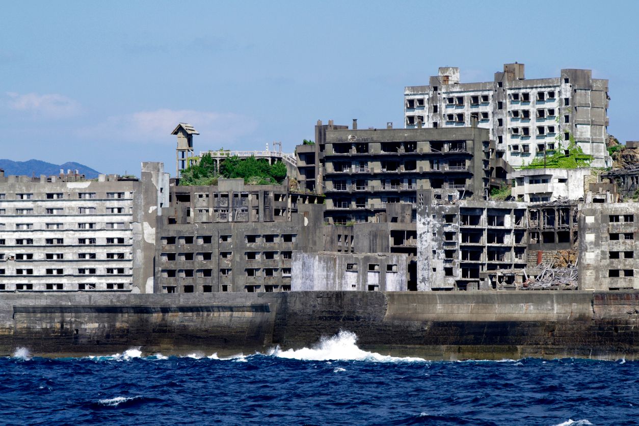 2. Gunkanjima Island, Japonia