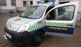 24-latek powiesił się w samochodzie straży miejskiej