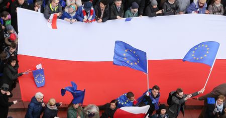 Europa. Tu my, Polacy, gramy u siebie!