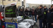 Ekopatrole z nowymi elektrycznymi autami na ulicach Warszawy
