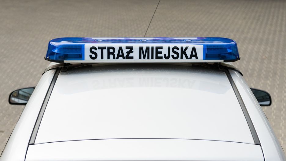 Strażnicy miejscy znaleźli pijaną 13-latkę. Jej koleżanka została zgwałcona