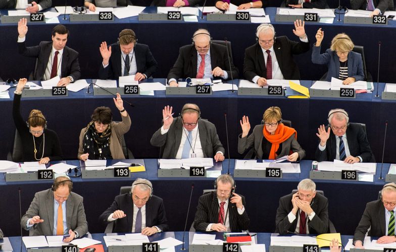 Europosłowie zdecydują co dalej ze zmianą czasu. Głosowanie w Parlamencie Europejskim