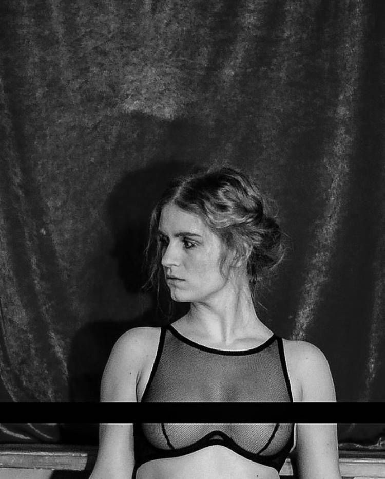 Marcjanna Lelek w odważnej sesji fotograficznej