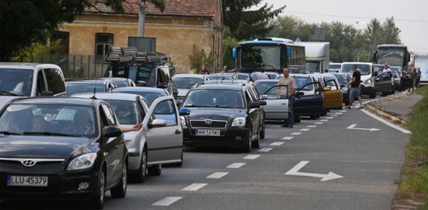 Kilkaset osób blokowało DK 7 koło Tarczyna