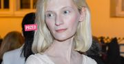 Huczało o ich rozstaniu, a razem przyszli na imprezę. Agata Buzek i Jacek Braciak w teatrze. Nowa fryzura aktorki to dowód ponadprzeciętnej kreatywności fryzjera