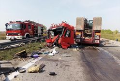 Kąty Wrocławskie. Zablokowana autostrada A4 po wypadku. Zderzenie tirów