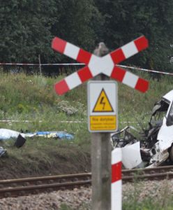 Zginęli na przejeździe w drodze do pracy
