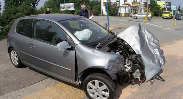 UFG: "wirtualny policjant" ujawnił w b.r. 4,5 tys. kierowców bez OC