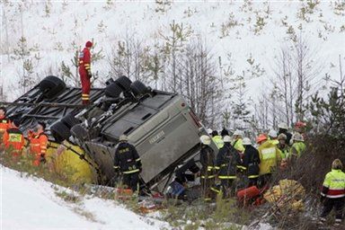 Dziewięć ofiar śmiertelnych katastrofy autobusowej w Szwecji
