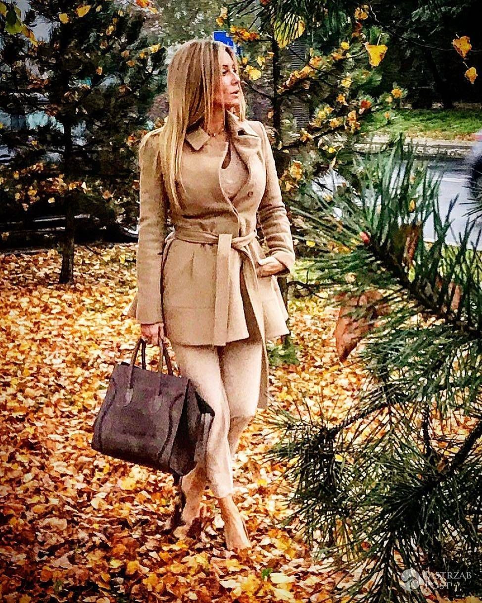 Małgorzata Rozenek cała w jesiennych liściach