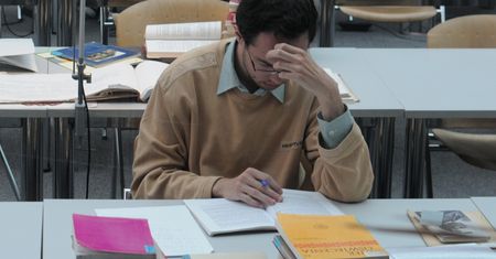 Studencie, nie musisz już piratować książek. Jest nowe, legalne źródło wiedzy naukowej