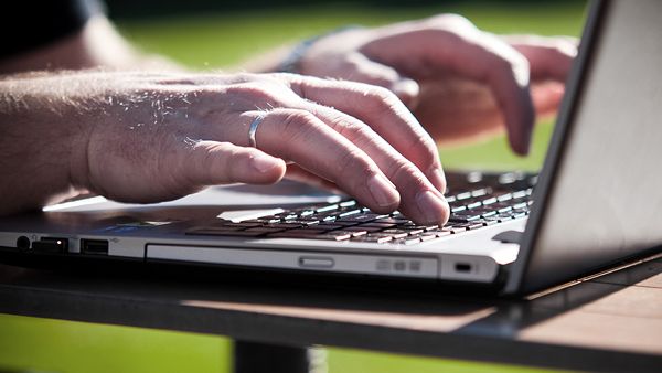 CCleaner to jeden z najczęściej polecanych darmowych programów do dbania o porządek na komputerze