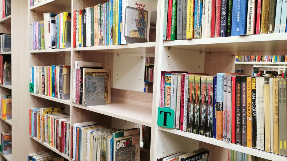 Koronawirus. Warszawa. Ruszyła akcja Nie zostawiam czytelnika.