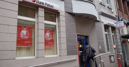 Pekao w 3 lata potrzebuje 7 mld zł. Obligacje odpowiedzią na zalecenia BFG