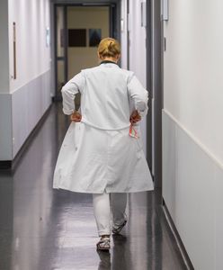 Trzydziestu lekarzy odchodzi z pracy. Nie chcą zarabiać mniej niż rezydenci