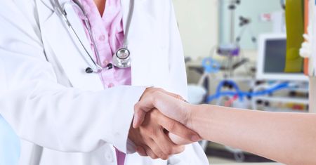 Lekarz odpowie za gwałt na młodej pacjentce. Sąd w Częstochowie zdecydował o areszcie