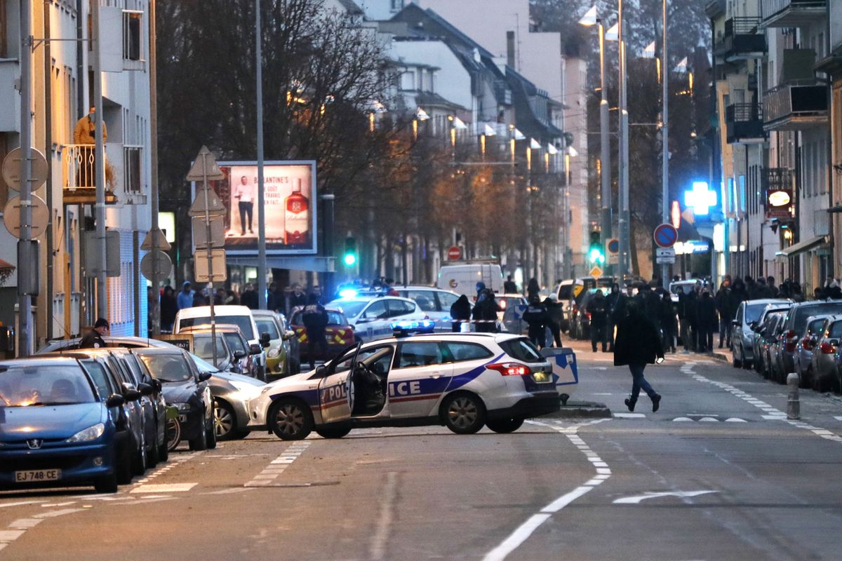 Terrorysta ze Strasburga zastrzelony. Szczegóły ujęcia Cherifa Chekatta