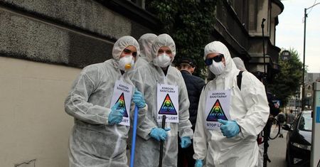 Szczecin. Dariusz Matecki i Młodzież Wszechpolska chcą dezynfekować ulice. Poszło o LGBT