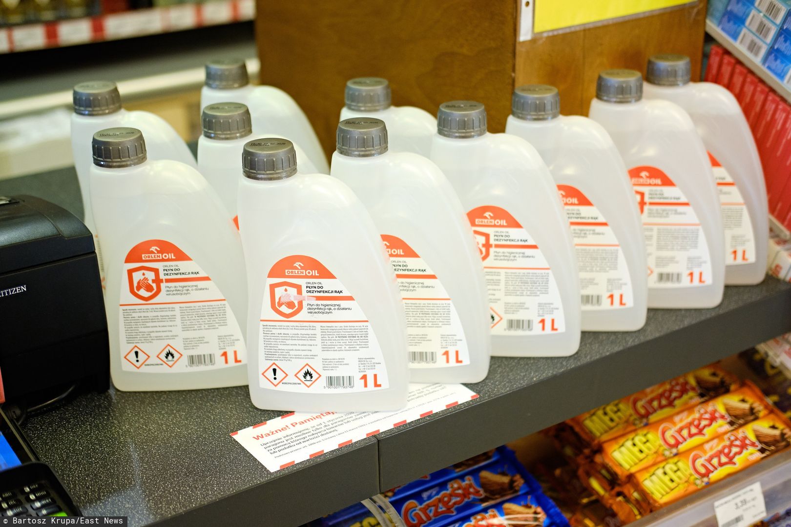 Niektóre sieci handlowe sprzedawały płyn do dezynfekcji Orlenu po zawyżonej cenie