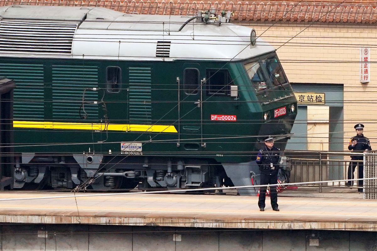 Tajemniczy pociąg z Korei Płn. przyjechał do Pekinu. Kim Dzong Un pierwszy raz wyjechał z kraju
